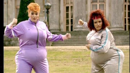 Did I mention lazy effects? These are the shittiest fat suits ever.